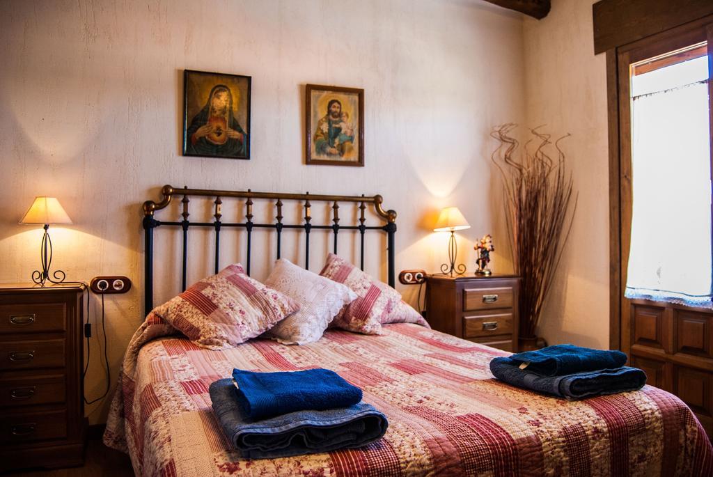 Villa La Fuente del Monte Caballar Habitación foto
