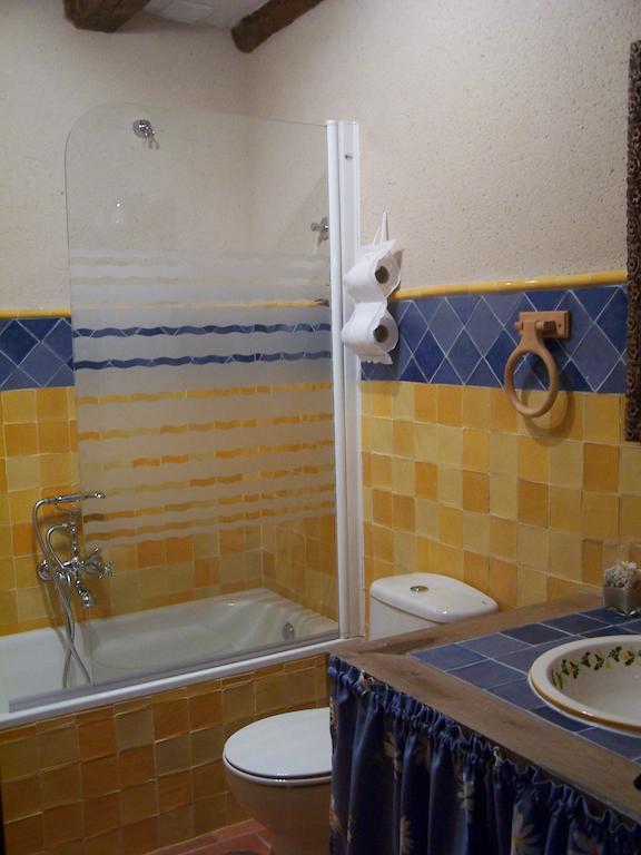 Villa La Fuente del Monte Caballar Habitación foto